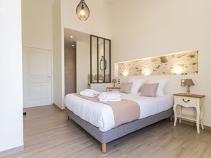 4 Schlafzimmer, kostenloses WLAN, Bettwäsche