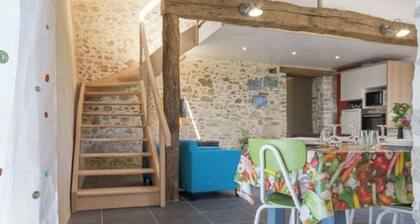 Gßte écolabel entre Angers et Loire, piscine chauffée, jardin clos, calme et charme authentique