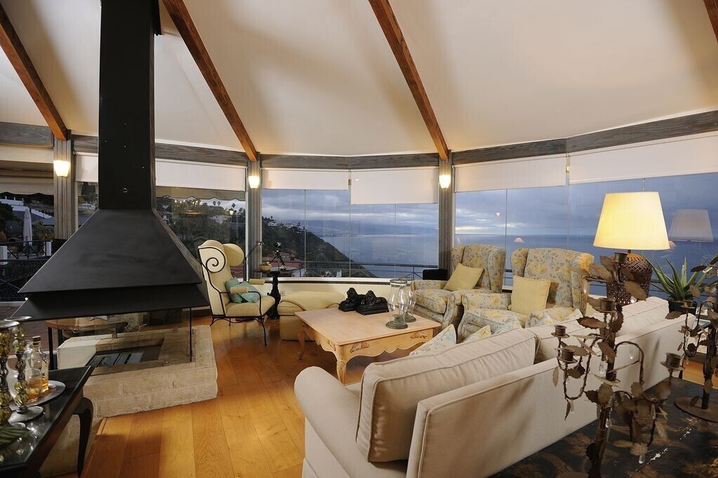 TV, fireplace, DVD player, stereo