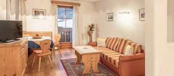 Holiday Apartment "Désirée Luianta" with Balcony, Mountain View and Wi-F