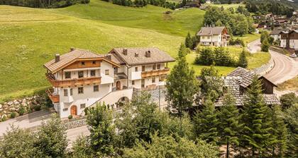 Holiday Apartment "Désirée Luianta" with Balcony, Mountain View and Wi-F