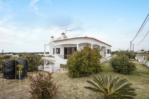 Gemütliches Ferienhaus "Villa Bartoni" nahe Strand, Meerblick, 3 renovierte Schlafzimmer