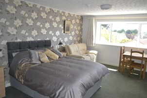 Double Room, Ensuite | 1 bedroom, WiFi