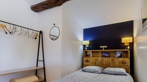 2 室のベッドルーム、WiFi (無料)