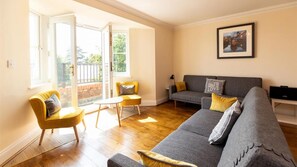 TV - Bryn Y Mor 23 Caldey House (Tenby)