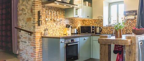 冷蔵庫、電子レンジ、オーブン、食器洗い機