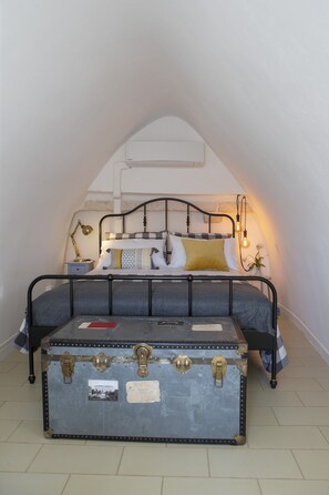 2 bedrooms, iron/ironing board, free WiFi, bed sheets - Maclà's house  (Martina Franca)
