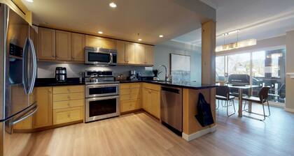 LAGOONS 20 | Village location | Rare 5BDR Condo With Private Hot Tub |