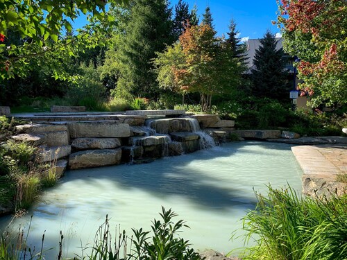 LAGOONS 20 | Village location | Rare 5BDR Condo With Private Hot Tub |