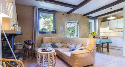 Accessible Stone Cottage with Garden, Near Nantes & Vioreau Lake, Sleeps 6