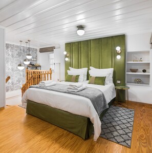Deluxe Studio Suite, 1 King Bed, Kitchenette, Mezzanine | Egyptian cotton sheets, premium bedding, individually decorated - Mavrogenous Luxury Apartments (Nafplio)
