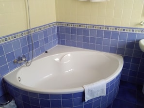 Free toiletries, hair dryer, towels