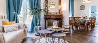 Charming 20th-Century House, 8 Bikes, Garden, Ping-Pong, Near Amenities