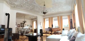 Apartment, 2 Bedrooms | Living area