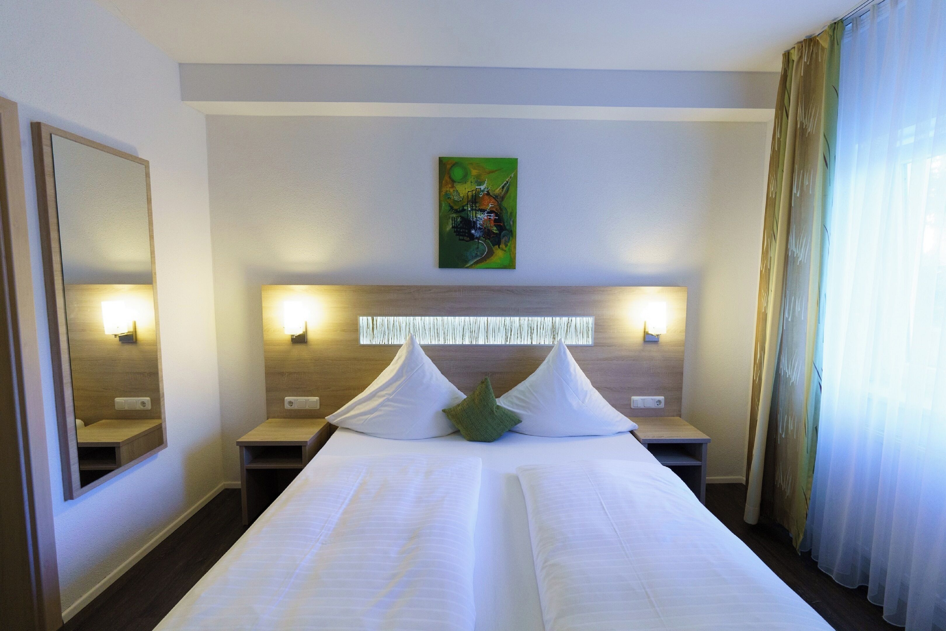 Standardzimmer | Schreibtisch, kostenloses WLAN, Bettwäsche