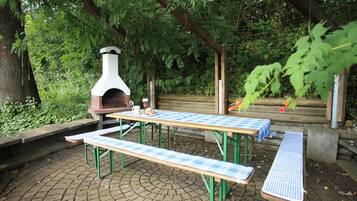 Grill-/Picknickplatz
