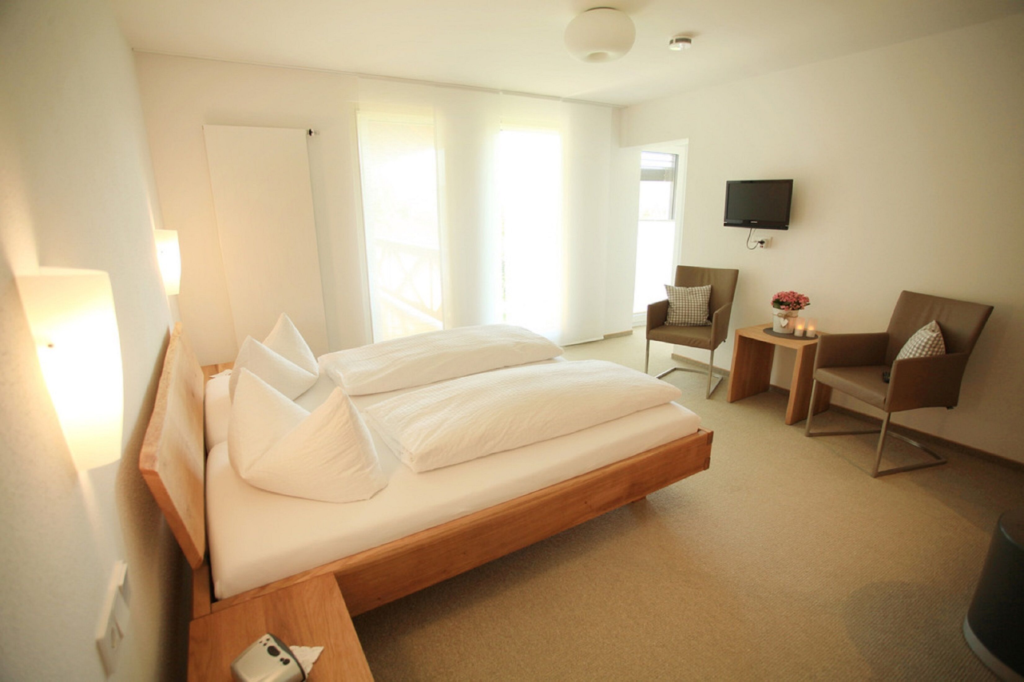 Double Room | Blackout drapes, free WiFi