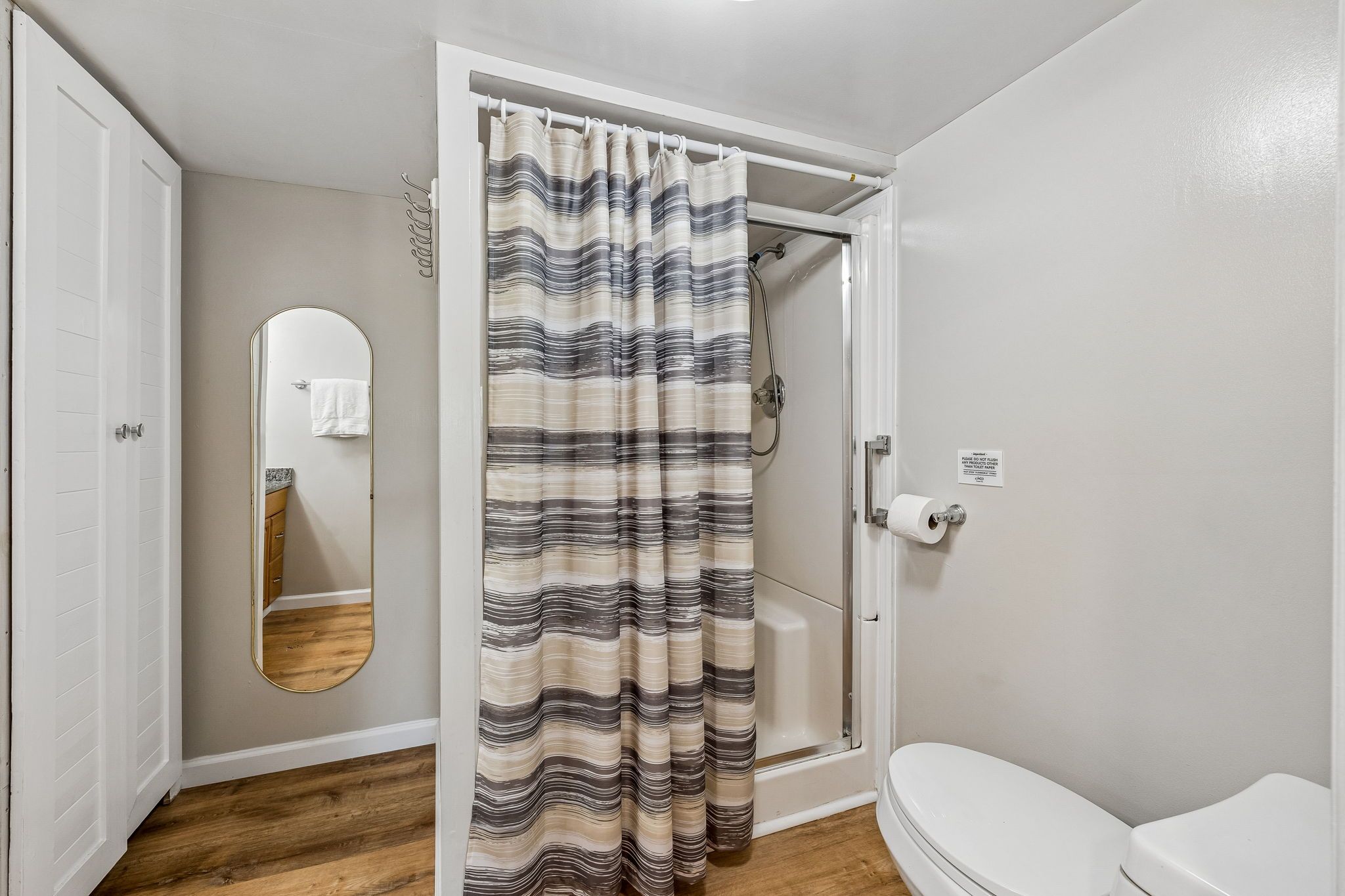 Full bathroom 