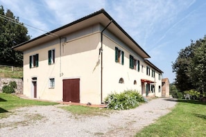 Esterni