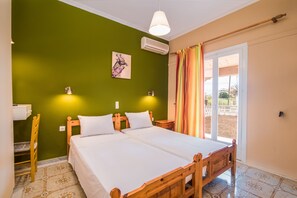 2 chambres, fer et planche à repasser, Wi-Fi gratuit, draps fournis