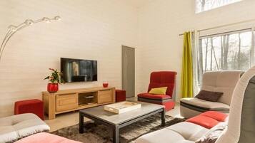 Télévision, table de tennis de table