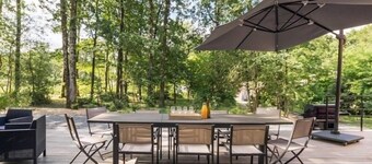 Grande maison en bois avec parc, terrasse, jeux et équipements modernes entre Nantes et Pornic