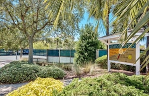 Townhome, 1 King Bed, Beach View (Northshore 960A) | Property grounds