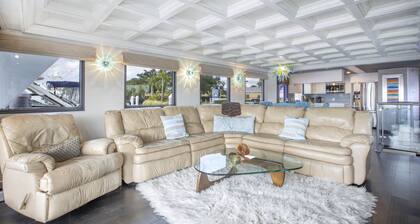 The Lady Pearl - Sleep Aboard A Yacht