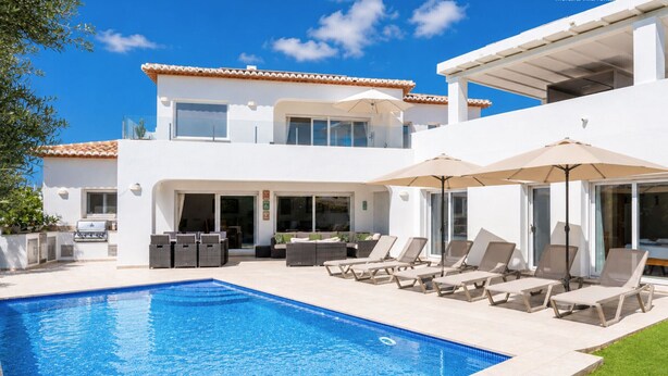 Pool - Colina - modern 3 bedroom villa close to town/beaches (Moraira)