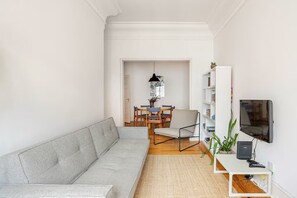 TV, DVD player - Flattered to be in Lisboa N (Lisboa ciudad)