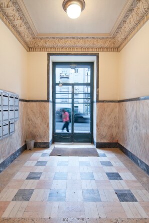 Interior - Flattered to be in Lisboa N (Lisboa ciudad)