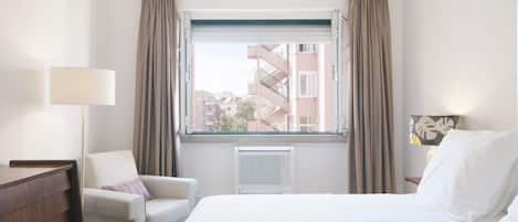 3 quartos, ferros/tábuas de passar roupa, Wi-Fi de cortesia