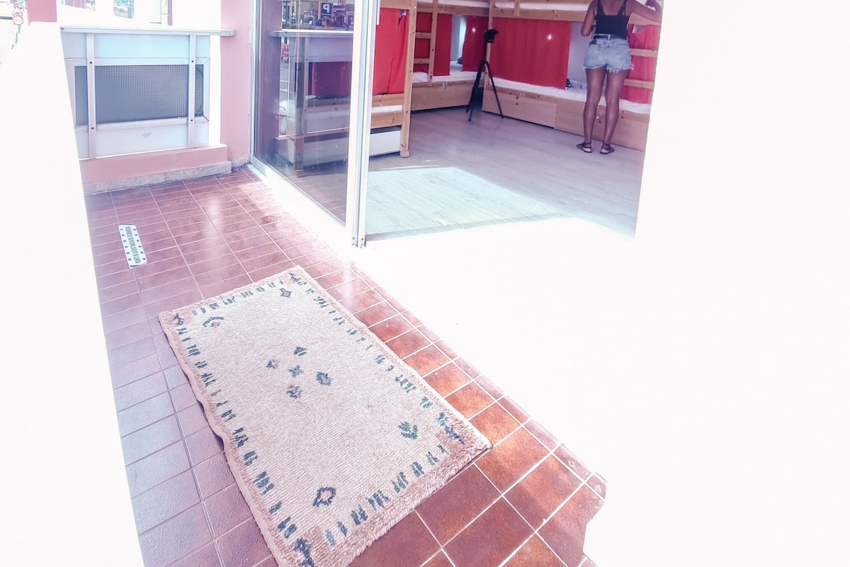Economy Shared Dormitory | Bed sheets