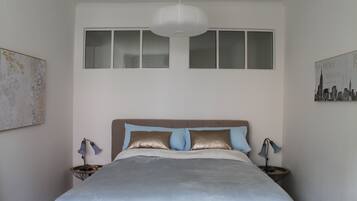 Basic Apartment | 1 bedroom, free WiFi, bed sheets