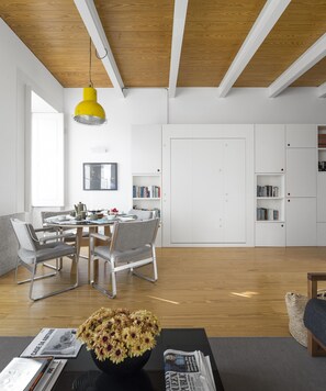 Interior - Flattered to be in Porto Sea View Apartment A (Oporto)