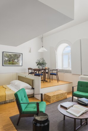 1 chambre, coffres-forts dans les chambres, fer et planche à repasser