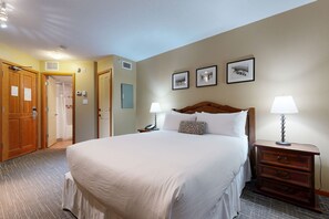 Iron/ironing board, internet, bed sheets