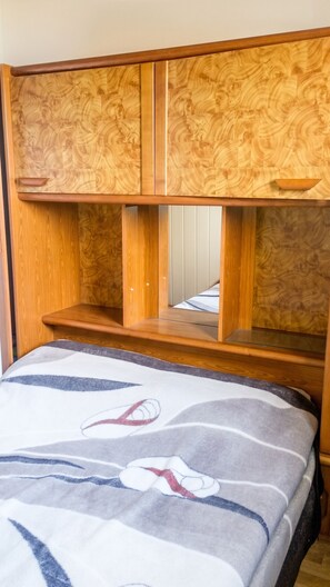 3 bedrooms, desk, travel crib - Homerez - House in Coucouron (Coucouron)