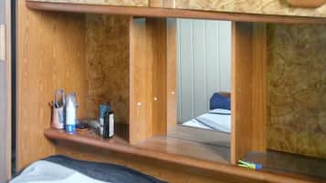 3 camere