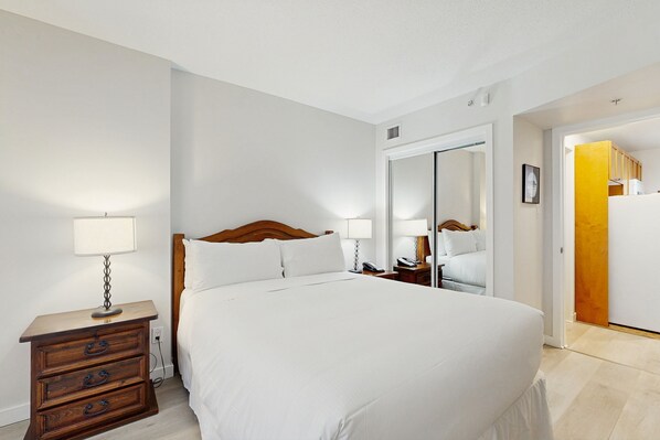 1 bedroom, iron/ironing board, internet, bed sheets