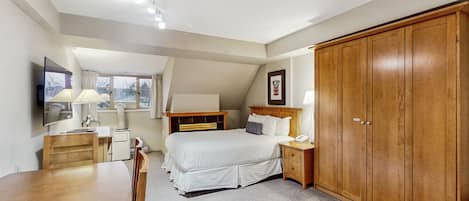 Strykejern/-brett, internettilgang, sengetøy og rullestolvennlig