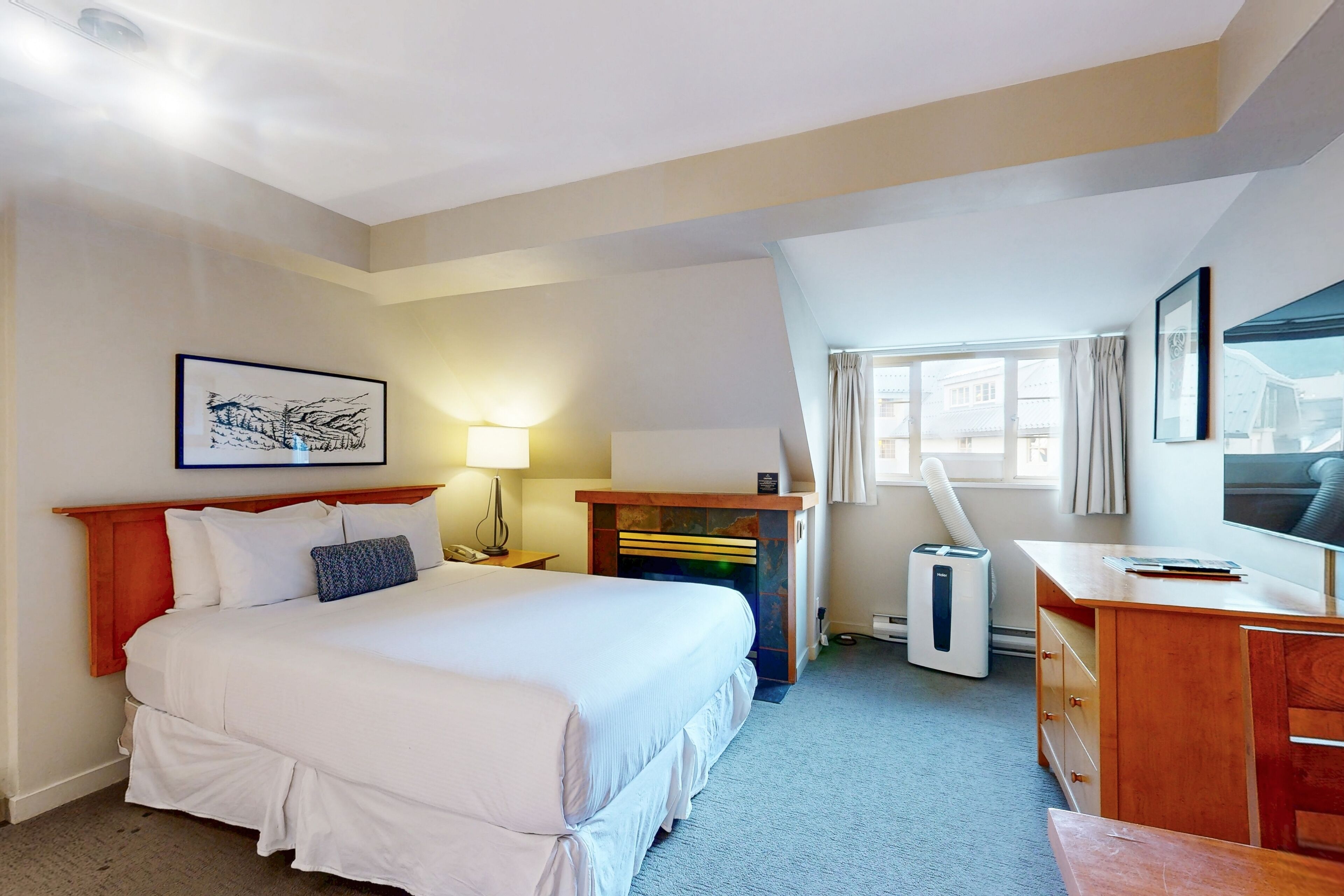 Silitysrauta/-lauta, ilmainen internet, vuodevaatteet