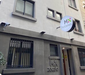 Exterior - Hotel MX zocalo CDMX, Trademark Collection by Wyndham (Mexico City)
