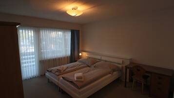 Apartemen (MosbacherGr; Cleaning Fee 150 CHF) | 3 kamar tidur, Wi-Fi gratis, dan seprai linen