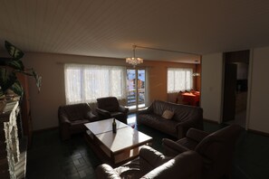 Departamento (MosbacherGr; Cleaning Fee 150 CHF) | Sala de estar | Chimenea 