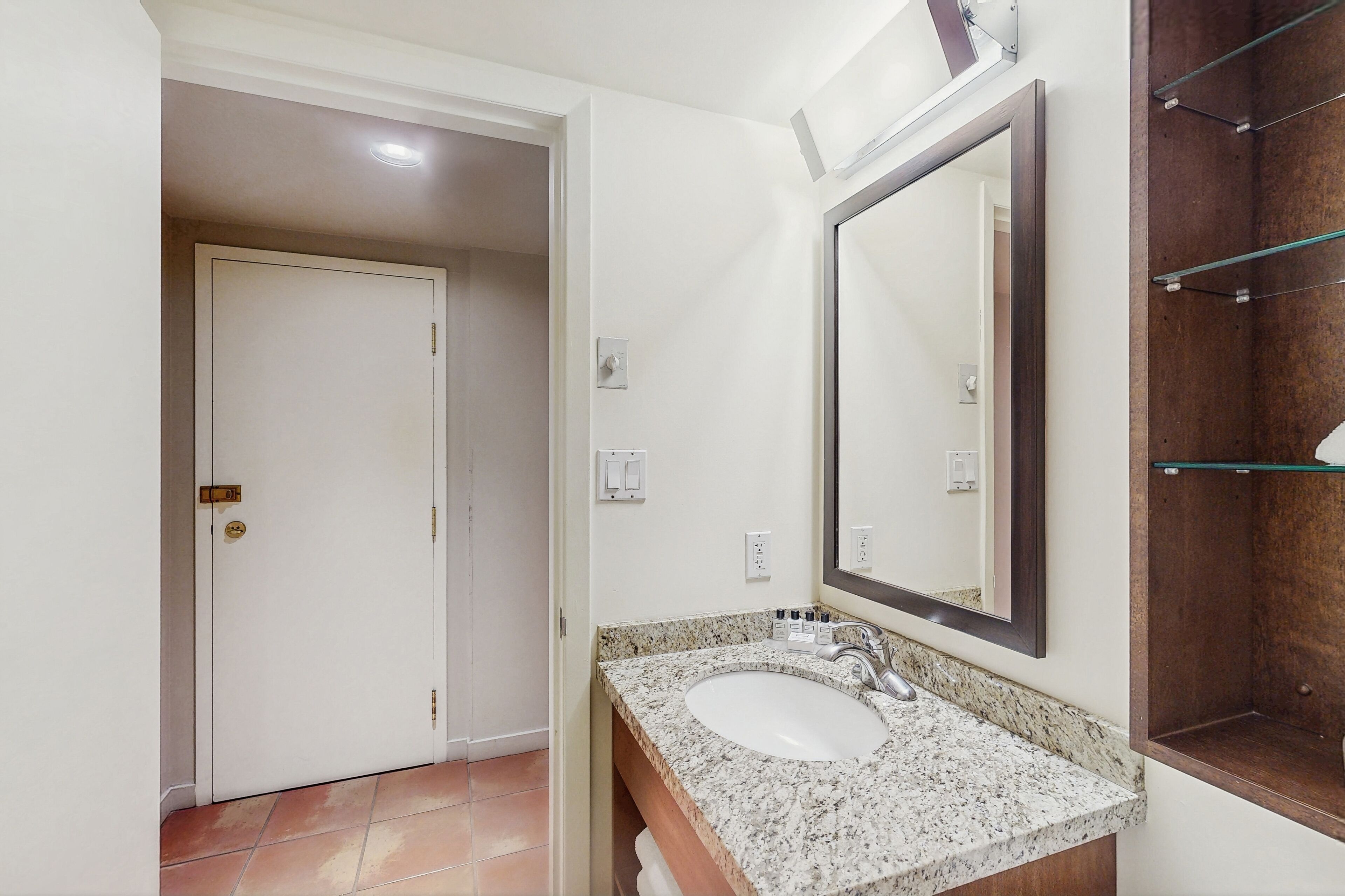 Hårføner og håndklær