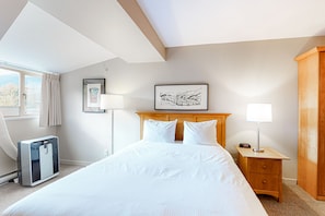 Iron/ironing board, free internet, bed sheets