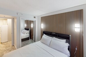 1 bedroom, iron/ironing board, internet, bed sheets