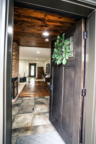  Oasis Carlisle in Amish Country