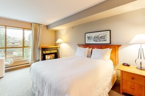 Strykejern/-brett, internett (inkludert) og sengetøy